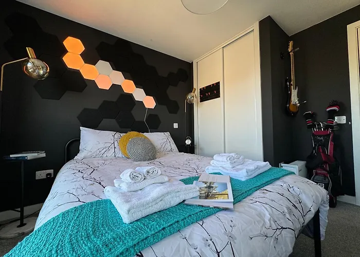 Private Cozy & Stylish Room In A Shared Flat In Edinburgh