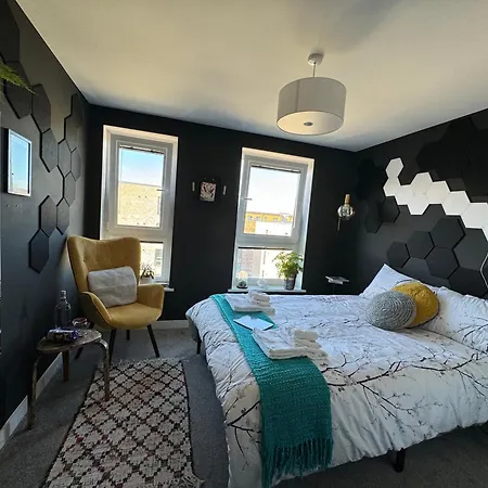 Private Cozy & Stylish Room In A Shared Flat In Edinburgh Exterior photo